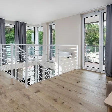 Lighthouse, Sun & Snow דירה