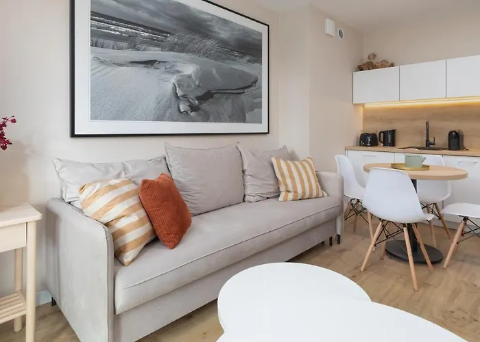 Lighthouse, Sun & Snow Apartment *