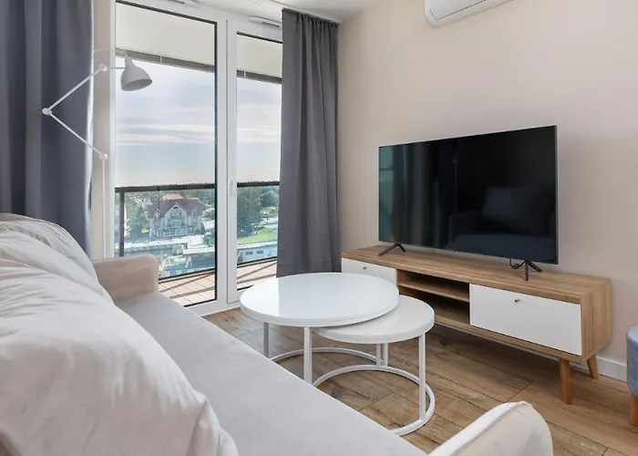 Lighthouse, Sun & Snow Mrzeżyno