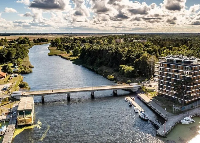 Lighthouse, Sun & Snow Apartment Mrzezyno