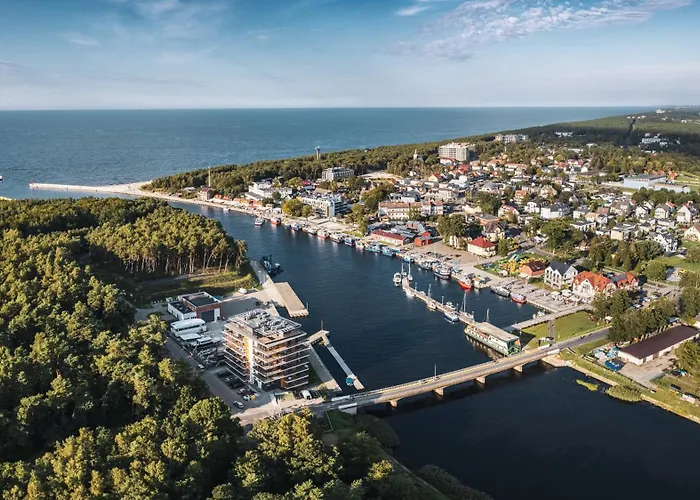 Lighthouse, Sun & Snow Apartment *